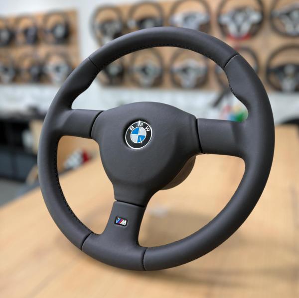 BMW E30 MT2 Lenkrad Leder, M-Technik 1 Sportlenkrad neu beziehen BMW E30 MT2 Lenkrad Leder, M-Technik 1 Sportlenkrad neu beziehen